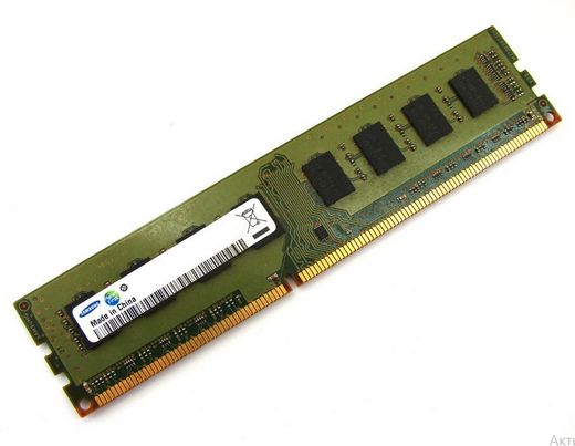 Samsung 4Gb DDR3-1600 PC3-12800U UDIMM Non-ECC Unbuffered